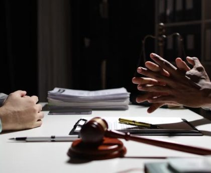 From Investigation to Trial: The Journey with Your Criminal Lawyer